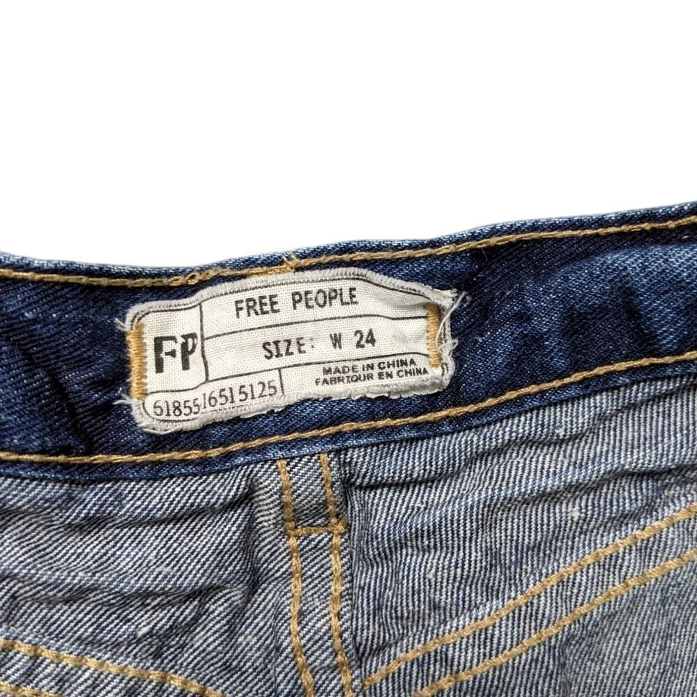 FREE PEOPLE High Rise Ombre Lace Denim Shorts 4 - Picture 4 of 7